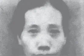 1938年，湖南一对母子报考黄埔军校，毕业典礼，母子俩得到嘉奖令图片