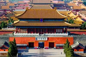 故宫博物院和中国国家博物馆哪个文物更多，更珍贵一些？图片