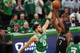 短短一年，天下无敌的杜兰特这就拉胯了？图片