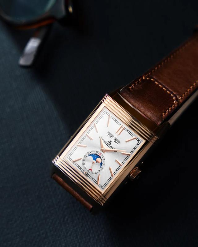 ���ҷ�ת�ļ�ֵ�����