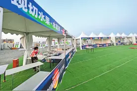 2023乌鲁木齐迷笛音乐节明日唱响 现场准备就绪 期待精彩呈现图片