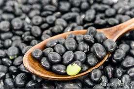 吃黑豆真的补肾吗？如何正确打开吃黑豆的方法图片