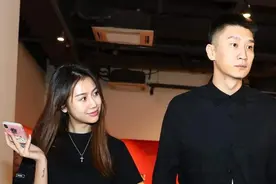 与孙悦分居2年，36岁陈露定居美国，约会小鲜肉，疑似公布新恋情图片