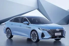 全新艾瑞泽8官图公布！看到新车后，网友调侃：满身奥迪味图片