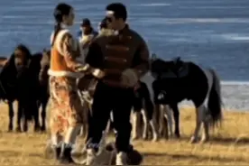 郑恺夫妇牵手拍综艺 苗苗二胎产后复工状态佳图片