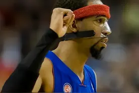 “我才微微出汗，你就累趴下了”，盘点NBA历史最强5大体力怪图片