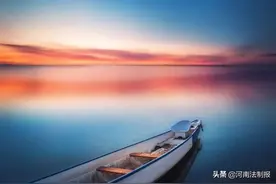 荐读｜坚守平凡图片