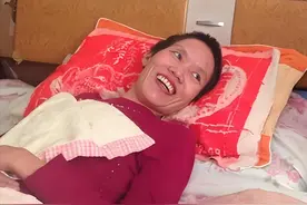 2011年,女植物人卧床四个月发现怀孕,丈夫坚持剖腹生,如今怎样了图片