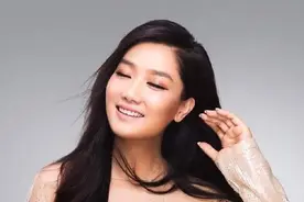 38岁玲花老公曝光，难怪整整14年没看上曾毅，原来老公长这样图片