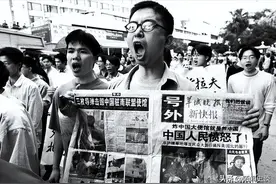 美国终于明白，1999年轰炸中国大使馆，中国为什么不采用军事手段图片
