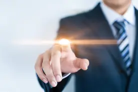 到底什么是劳务派遣？坦白说，这是一种非常残忍恐怖的用工制度！图片