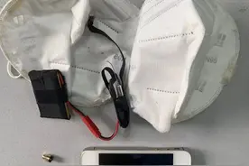 口罩里藏针孔摄像头，他想干嘛？图片