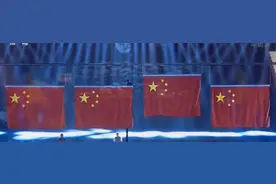 乒乓球史上最壮观一刻！男单颁奖仪式四面五星红旗统一升起！图片