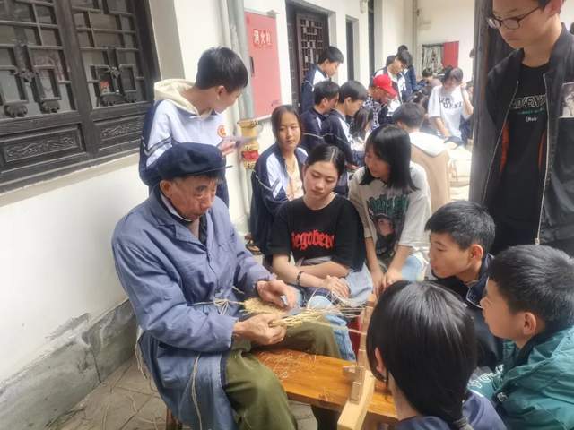 四川省民生研究会新媒体中心-官网