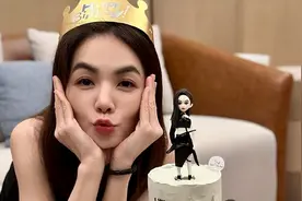 SHE成员Ella陈嘉桦自曝幼时被父亲友人之子性骚扰：玩电脑游戏时，大哥哥让我们坐他腿上，他把手伸我裤子里图片