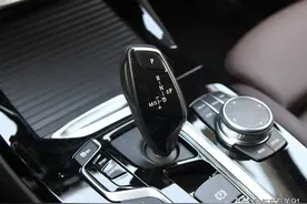 自动挡车的手动模式有什么用？什么情况下才能用？一次给你讲清楚图片