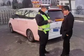 高速交警一支队连续查获非法营运车辆图片