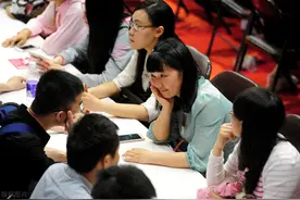 一位教授的县城体制内女青年调查：女挑男变为男挑女，原因很现实图片