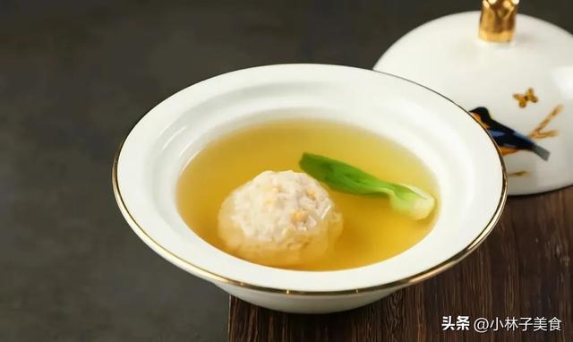 松茸花胶炖牛尾 2026年松茸花胶炖牛尾汤的做法