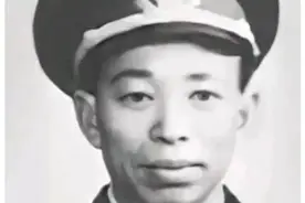 开国将帅（304）少将刘丰图片