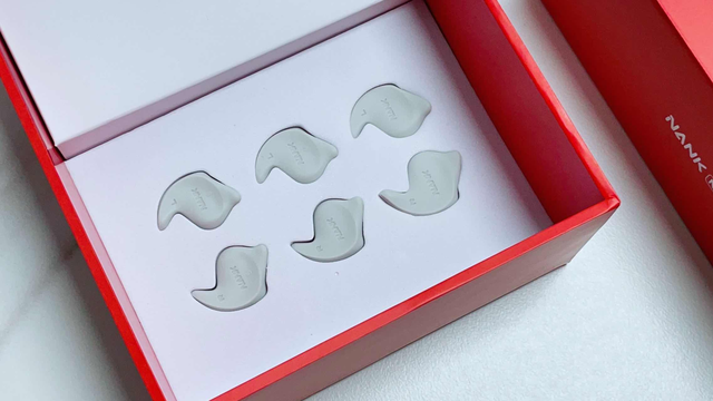 支持无线充电，15区分压佩戴更舒适，南卡NEO骨传导耳机体验