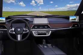 雷克萨斯奥迪加价3万选装的智能电子后视镜，几千就可以拥有了图片