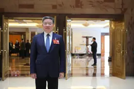 全国人大代表傅贵荣：打造营商环境“最优市”图片