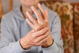 车前草这个方子，针对类风湿关节疼痛很友好，你知道吗？图片