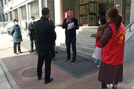 五泉街道丨污水倒灌家属楼多年 社区拉来当事三方“一站式”解决图片