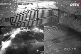 「平凡星光」路人骑摩托车摔倒 消防员5秒翻铁门救助图片