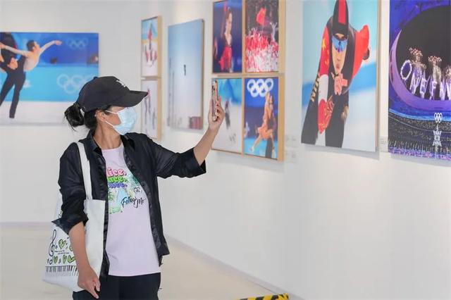 镌刻北京冬奥精神 闪耀奥林匹克之光 | 中国冰雪运动摄影大展“一起向未来”
