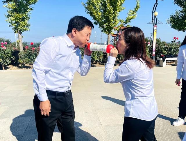 ϲӭ����� �滭�����̡����Ӱ��˴����Сѧ��ʦ�Ž��