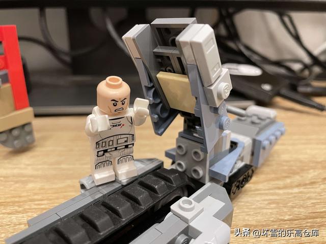 低配星战飞艇激战桥段复刻——乐高75250帕萨纳飞艇追击