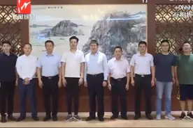 大司马当选芜湖政协委员后开播，满屏幕“韩委员”，蚌埠住了图片