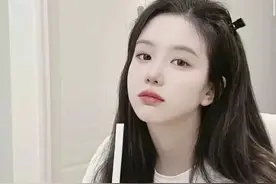 那些年一眼万年的小说女主外貌描写图片
