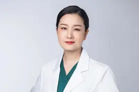 孩子牙齿不齐怎么办？这三个“黄金期”把握好，事半功倍图片