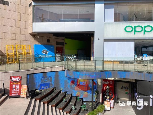 探访杭州湖滨88:人流少空铺多,还能撑多久?