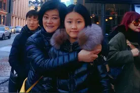 何静公开力挺汪小菲！怒斥大S太欺负人，称其算什么东西必遭报应图片