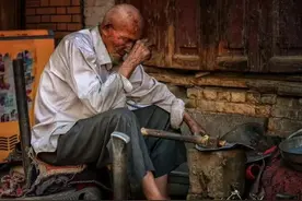 父亲，心中的痛苦图片