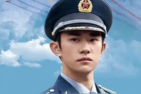 易烊千玺，从成长到蜕变，他的成名之路到底有多辛酸。图片