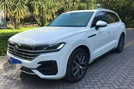 大众途锐和宝马X5差距有多大？内行人：开起来就知道天差地别图片