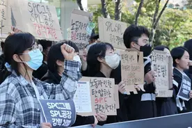 韩国面包厂女工卷入搅拌机惨死，公司给她葬礼送来两箱面包慰问？图片