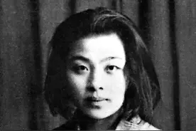 才女丁玲，同时与两男人同居，30岁狱中生女图片