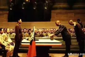 裕仁天皇葬礼有多隆重？百万人送行，堪比皇帝，中国代表身份特殊图片