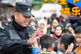 原创海报｜守护童心 相伴成长图片