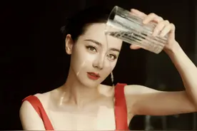 绯闻缠身，敬业人设翻车，流量大不如前，迪丽热巴怎么这样了图片