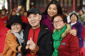 第一届巴蜀十大笑星，只剩七人，谁的表演最让人难以忘记（下）图片