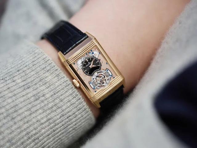 ���ҷ�ת��һ�ٷ���