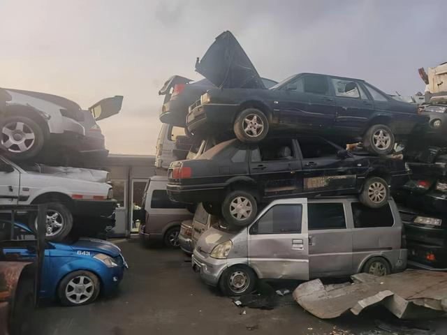 私家车报废迎来新标准，车主：不是说好60万公里吗，怎么变卦了？