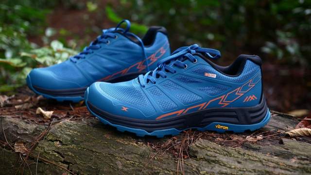天越EXTREK全防水户外跑鞋：给你翻山越岭的安全感